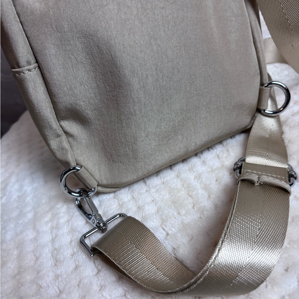 Madison West Los Angeles Nylon Sling Bag w/Adjustable Strap - Picture 4 of 16